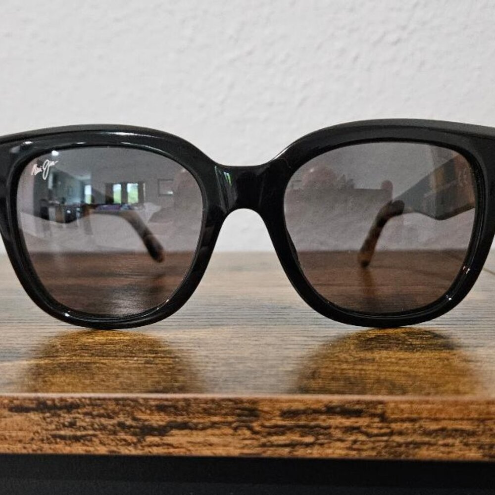 Maui Jim - SIREN SONG -- Mint Condition !!!